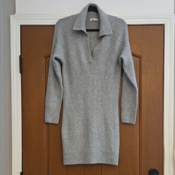 Hollister Gray Ribbed Polo Collar Sweater Dress Size Medium - Picture 3 of 6